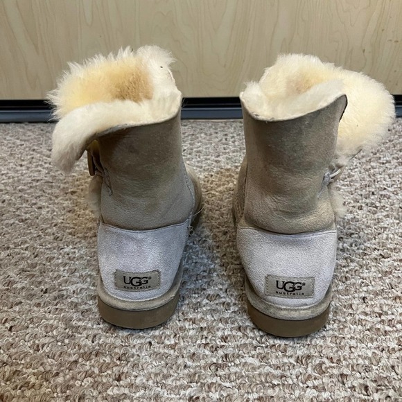 Ugg Bailey Button Boots - Picture 4 of 7
